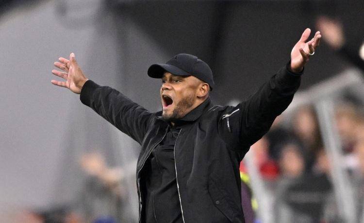 布兰科赞扬斯洛特的防守理念很先进，孔帕尼还未适应淘汰赛制